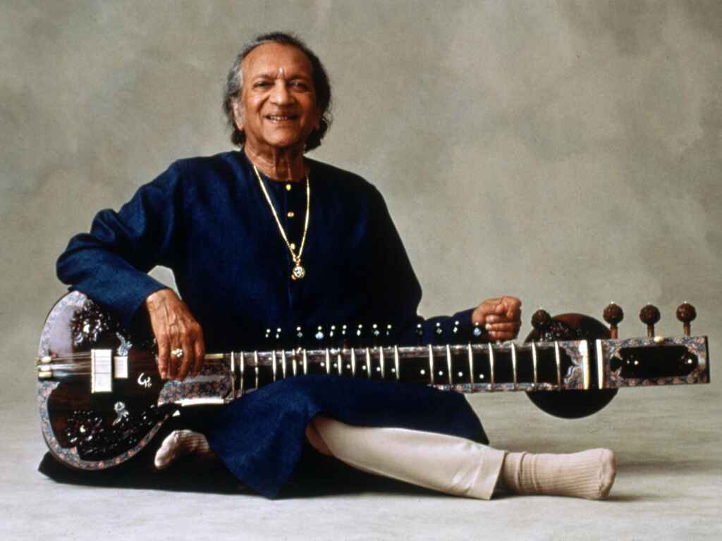 L’India, lo yoga e la musica di Ravi Shankar   mercoledì 22 gennaio al Polillo ARt COntainer di Milano